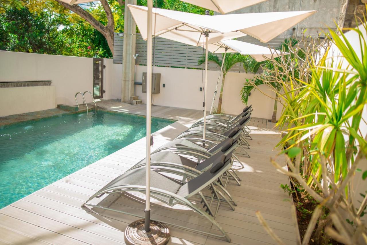 Beachcove Apartment 2 Pereybere Beach Buitenkant foto