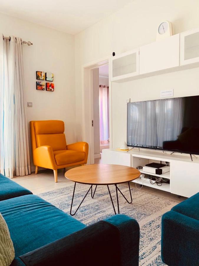 Beachcove Apartment 2 Pereybere Beach Buitenkant foto